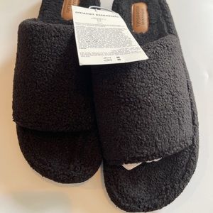 Amazon Essentials Women’s Faux Sheepskin Slide Slipper Black Sz. 11